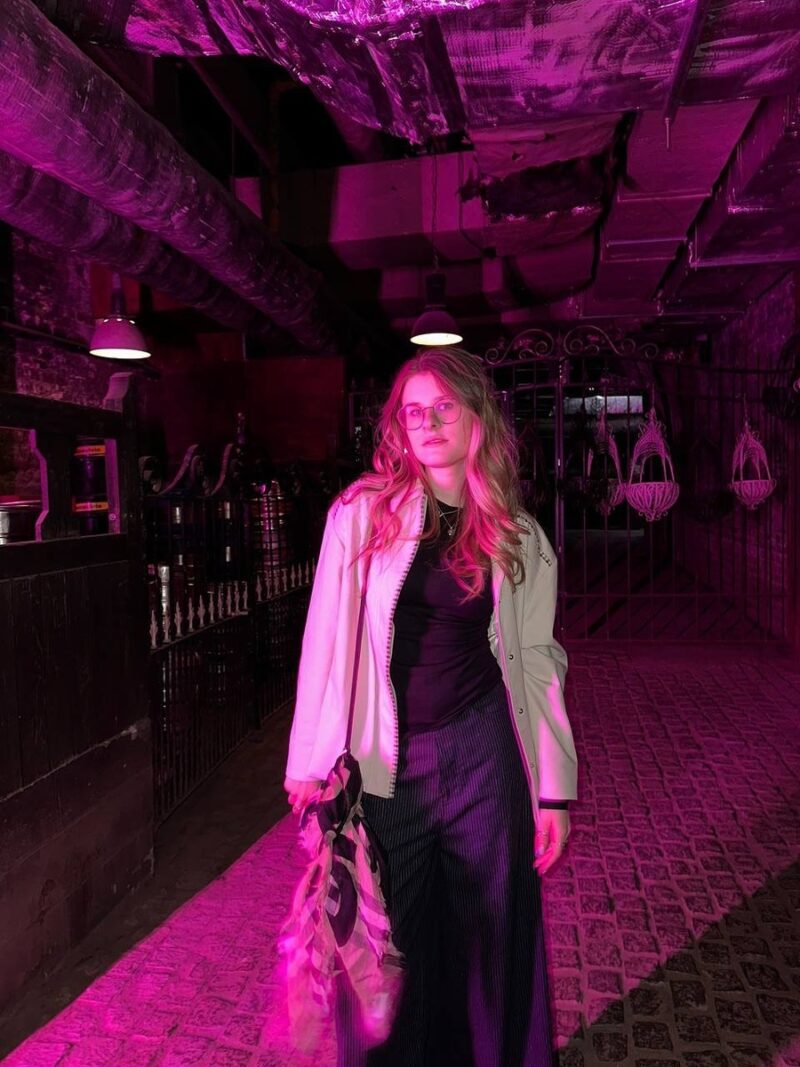 «Природа отдохнула»? Как выглядит 20-летняя дочь Виктории Толстогановой, которая не хочет славы