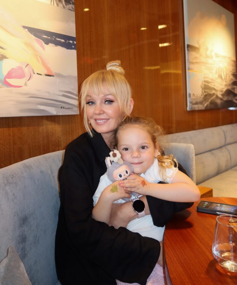 «Не готова быть бабушкой»: Валерия впервые показала внука, но почему её младший сын не общается с родным отцом?