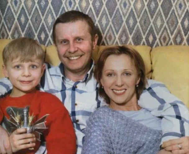 «Я не могу без сцены!»: как Елена Яковлева покорила столицу, сменила 10 школ и посвятила 35 лет одному мужчине