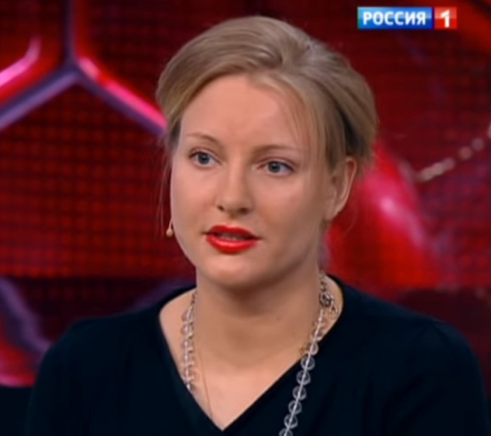 Анастасия Смоктуновская в программе "Прямой эфир"