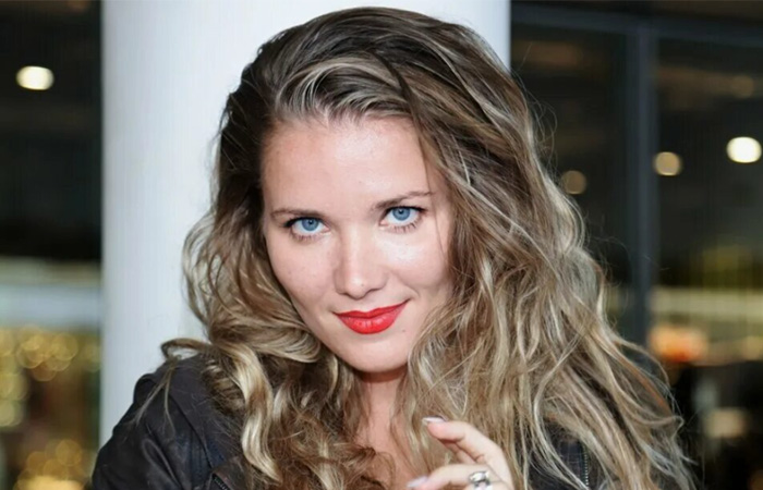 «Он хотел её съесть»: как живет Анастасия Веденская в эмиграции после предательства мужа и подруги