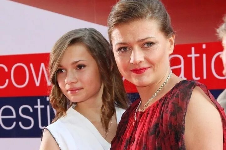 «Его мнение было единственным»: почему 13-летний брак Марии Голубкиной и Николая Фоменко рухнул, а дети уехали в Берлин