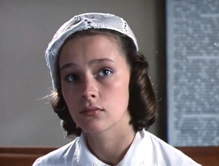 Фильм «Встреча перед разлукой» основан на книге «Парашютисты» Виктора Тельпугова