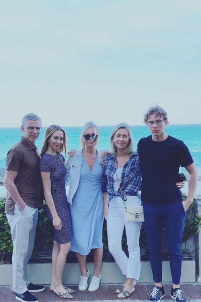 Все обиды на семью остались для девушки в прошлом