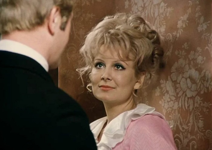 Эве Киви в фильме "Не может быть!"