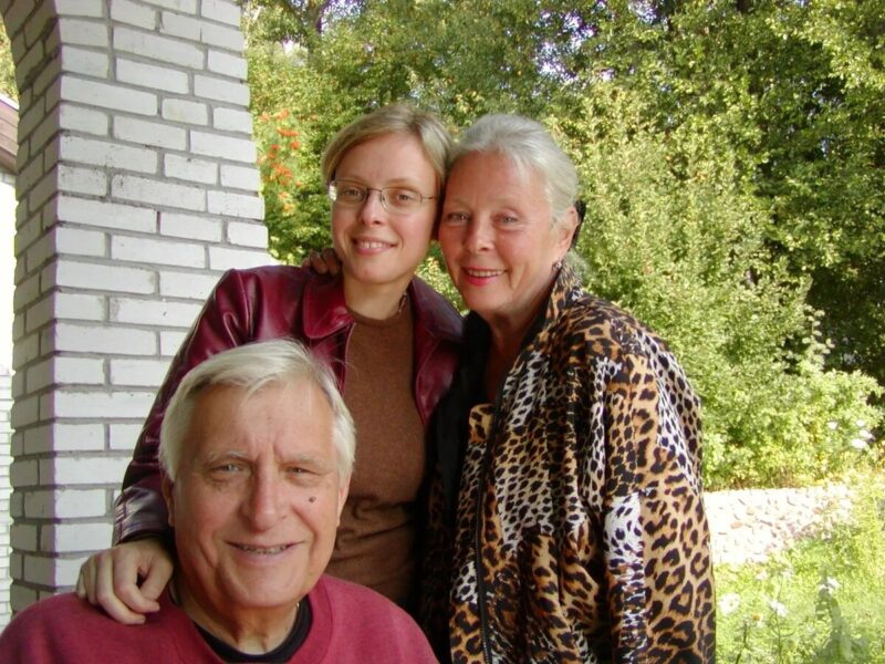 Тайны личной жизни 91-летнего Олега Басилашвили: почему одна из дочерей носит фамилию бабушки, а 