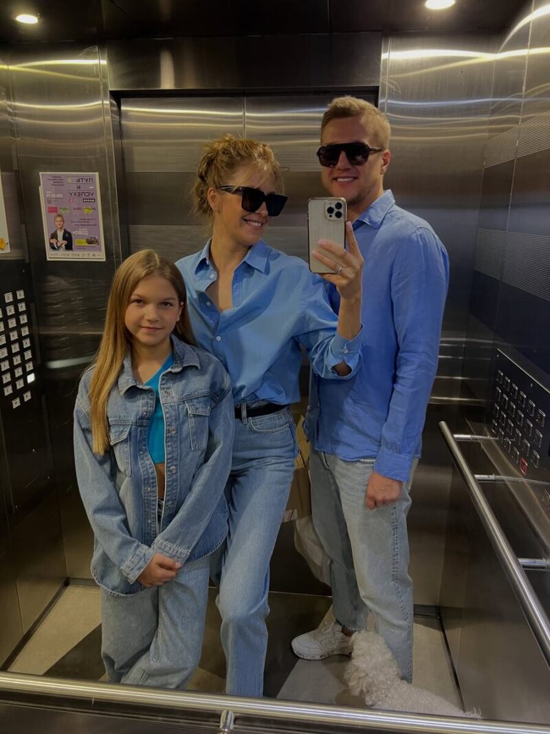 «Она точная копия мамы»: как дочь Анатолия Руденко и Елены Дудиной в 13 лет стала звездой модельного бизнеса