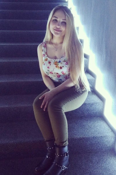 Анастасия Костарева вышла замуж и родила сына