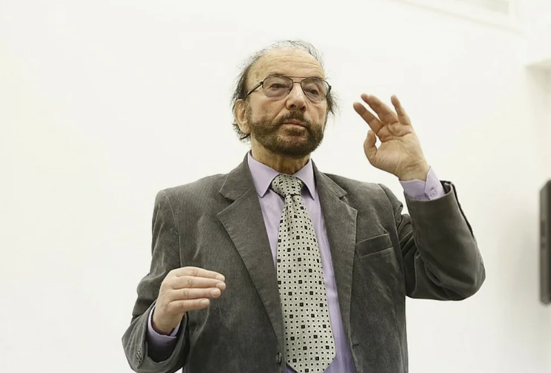 «Не могу сказать, что я стал задирать нос кверху»: чем обернулась всенародная слава для 53-летнего Константина Хабенского