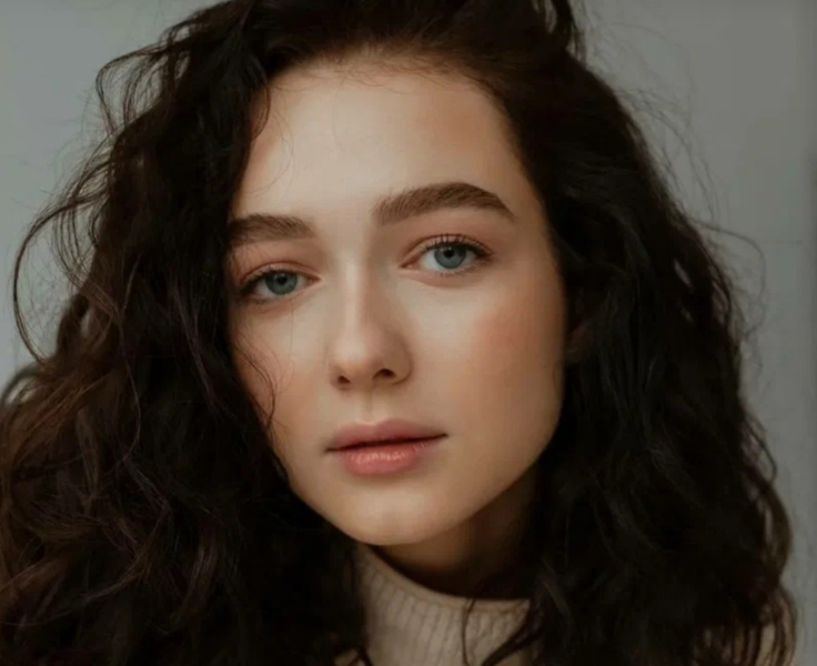 «Обошла маму по популярности»: как выглядит 16-летняя дочь Юлии Пересильд и других звездных родителей