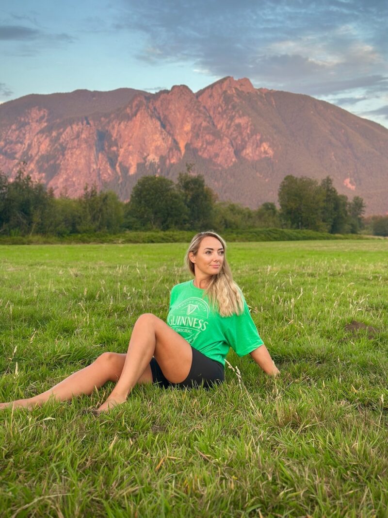 «Миллион вопросов и страх»: как Малькова в 42 года пережила предательство и обрела новую жизнь за океаном