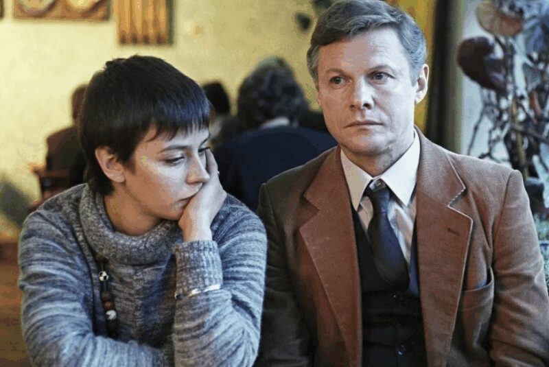 «Он кормил её обещаниями»: почему героиня фильма «Зимняя вишня» так и не вышла замуж за обеспеченного Герберта