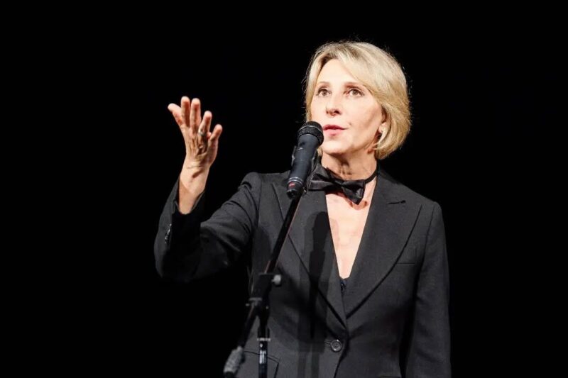 «Не из разряда номенклатурных бабушек»: как выглядит 38-летний сын Юлии Рутберг от Александра Кузнецова и его семья