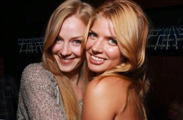 «Мы с ней одно целое»: как сложились судьбы актрис, которые дружат 30 лет и прошли через первые браки и рождение детей