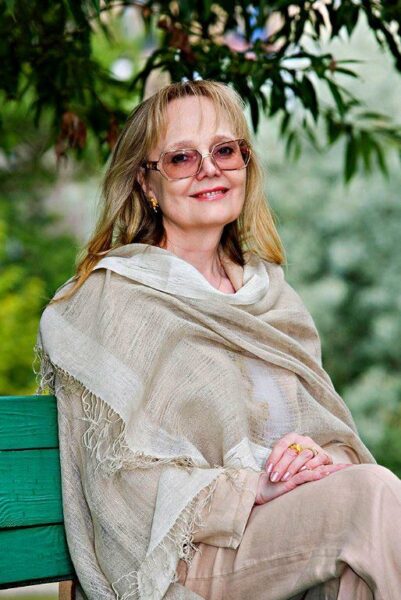 «Кухарочка из приличного дома»: как одна роль испортила карьеру 38-летней актрисы и почему режиссёр до сих пор не может забыть этот провал