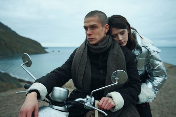 «Всего 145 миллионов»: как ограбление инкассаторов и золотые «Жигули» изменили судьбы героев в сериалах о лихих 90-х