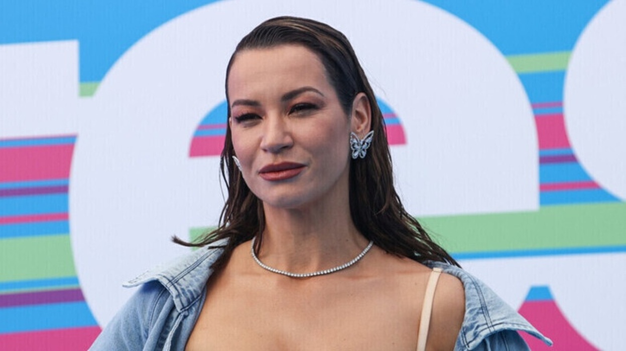 e04850f6e61cec2a9398ebb138ad81e4