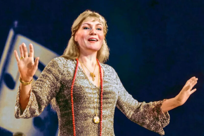 Анна Герман на съёмках программы «Шире круг» в Останкино.