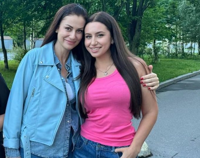 Невероятная схожесть Златы и Анны Ковальчук