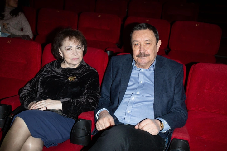 Абдрашитов много лет женат на художнице Нателле Тоидзе