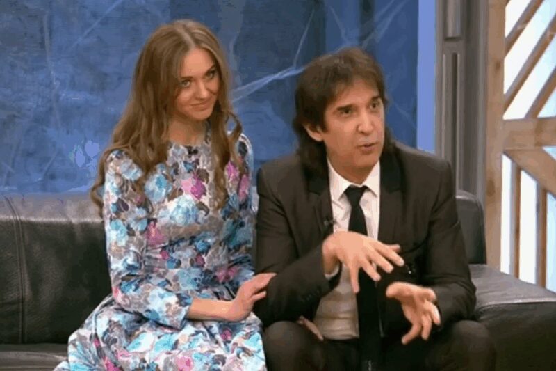 «Мир рухнул»: как Кай Метов пережил крах первого брака и почему выбирал жён моложе себя на 27 лет