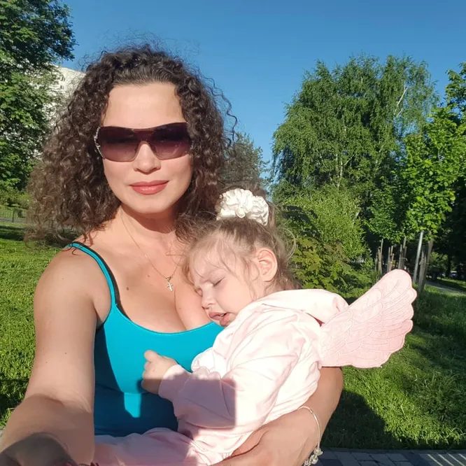 «Его дочка меня не понимает»: почему певец Данко бросил неизлечимо больную дочь и отказался от алиментов, а спустя 10 лет женился и стал отцом