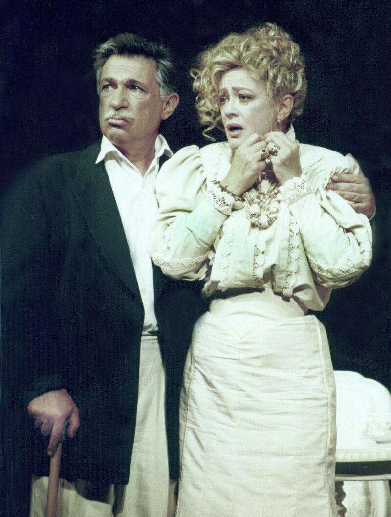 Тайны Марины Неёловой: предательство, рождение дочери и счастье в браке