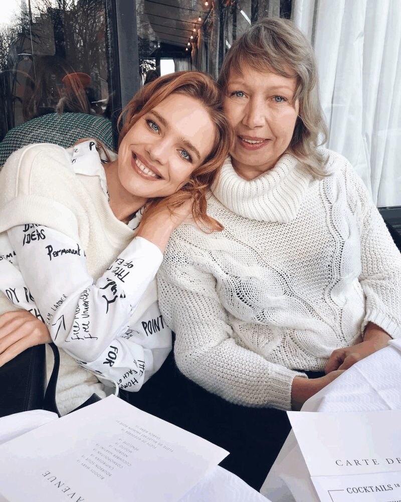 Наталья Водянова с мамой Ларисой, которая не сдалась перед трудностями