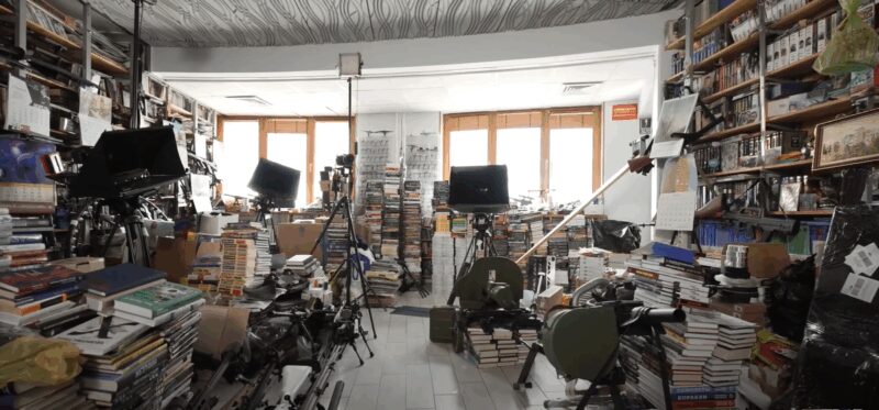 Уголок, где Вассерман наслаждается чашечкой кофе.