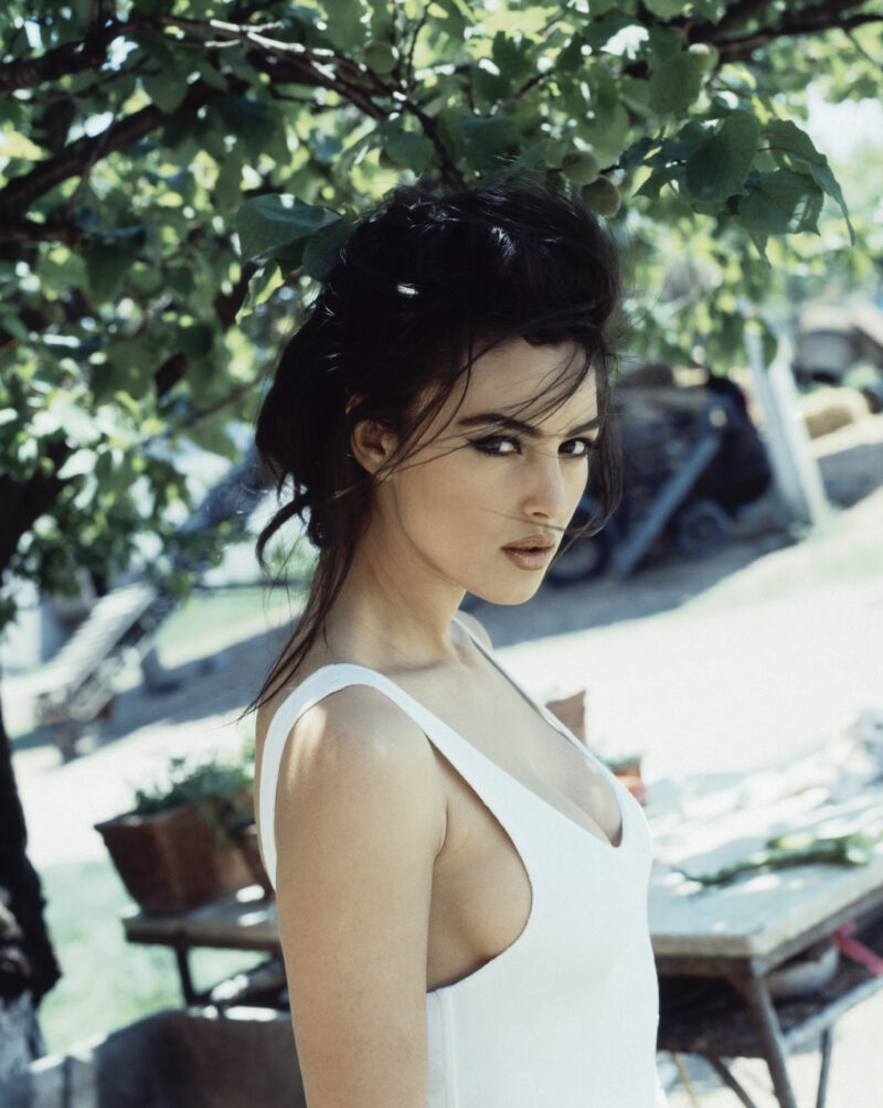 Красота, ставшая проклятием: как Моника Беллуччи пережила ад