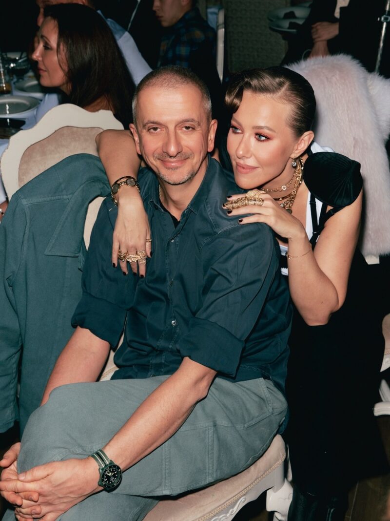 «Она просто завидовала»: почему однажды Ксения Собчак демонстративно вылила напиток на Анастасию Волочкову?