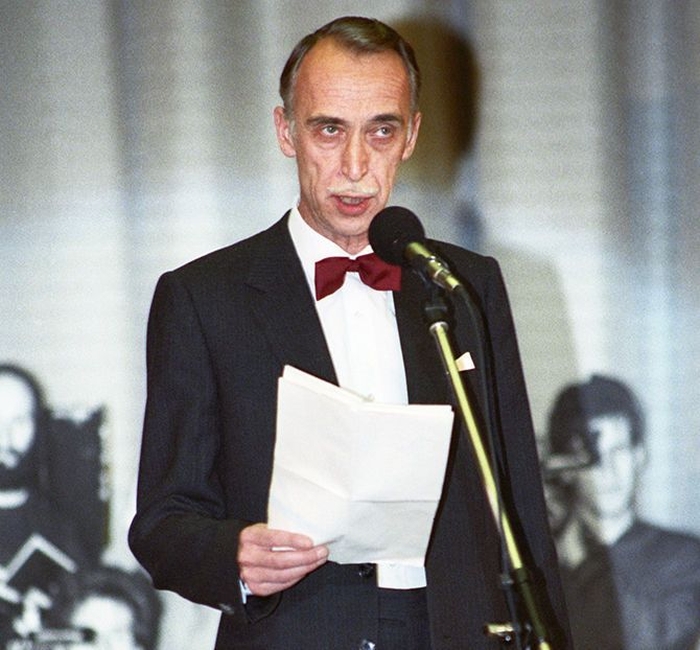 Александр Иванов.