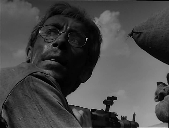 На съёмках фильма «Письма к живым», 1964 год