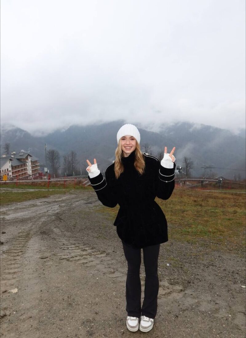 Свежие снимки Камилы Валиевой, демонстрирующие её преображение и возвращение к отличной физической форме.