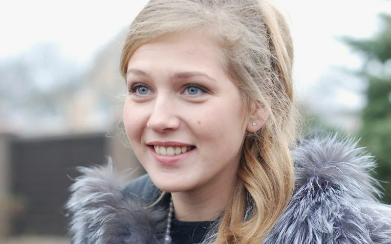 «Ее сердце до сих пор свободно»: кто из известных мужчин не смог покорить Карину Андоленко