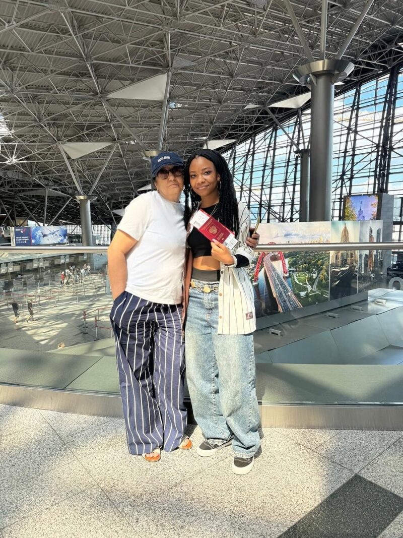 «Она вдохнула в меня новую силу»: как выглядит 18-летняя дочь Ратмира Шишкова, которую его мать растила после трагедии