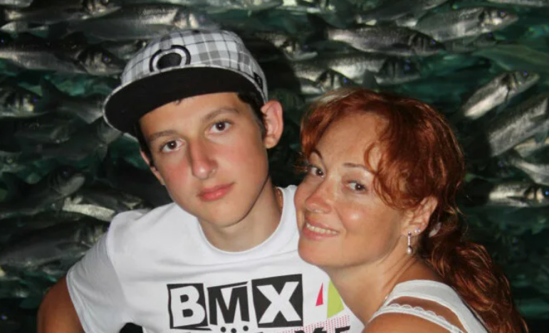 Виктория Тарасова с сыном