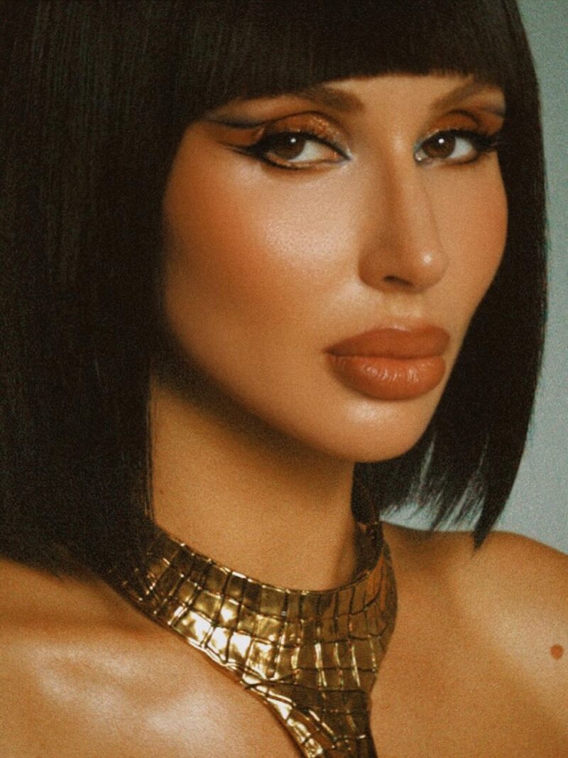 «Евро за чтение книг»: как Светлана Лобода воспитывает дочерей после ухода из шоу-бизнеса и почему прячет младшую