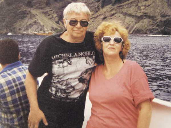 На отдыхе с супругой, незадолго до трагического финала