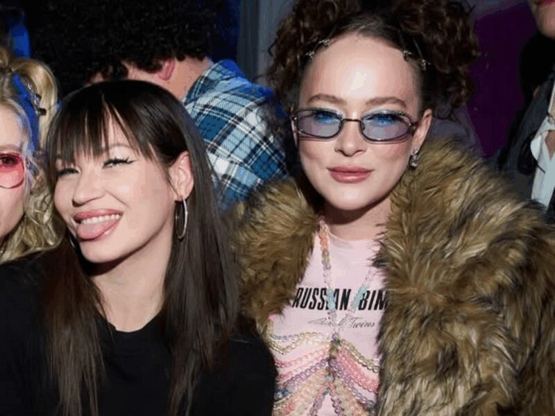 Ида Галич и Аглая Тарасова: момент, предшествующий скандалу.