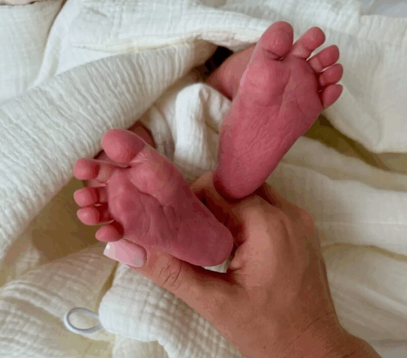 Кэти Топурия стала мамой в третий раз