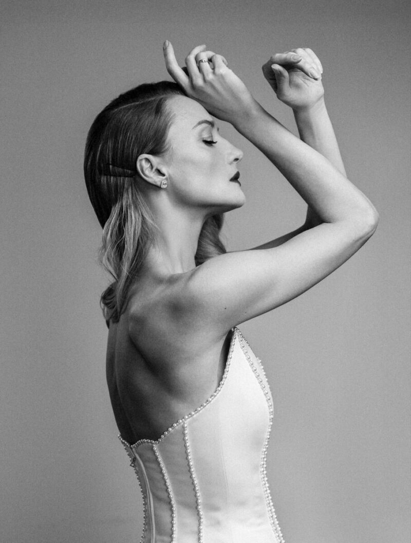 «Одни кости»: как актриса Екатерина Вилкова за 6 лет превратилась из «Бэтси» в «истощенную»