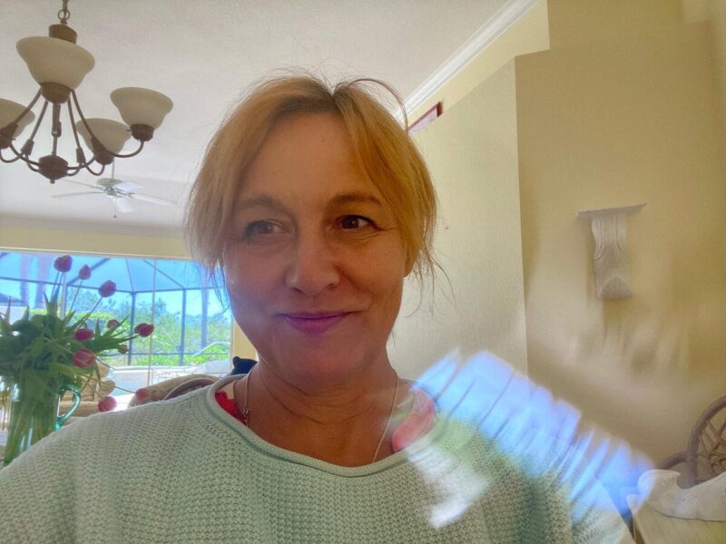 «Ей не хватает только ковбойских сапог»: почему в 61 год Елена Шевченко перестала сниматься и уехала из России, оставив прошлое позади