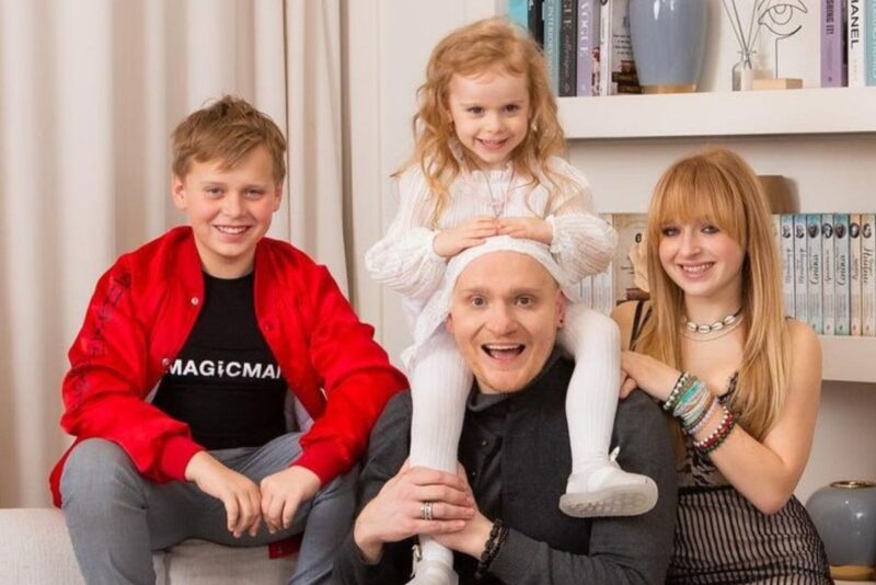 Сергей Сафронов с детьми от первого брака: Алина и Владимир.