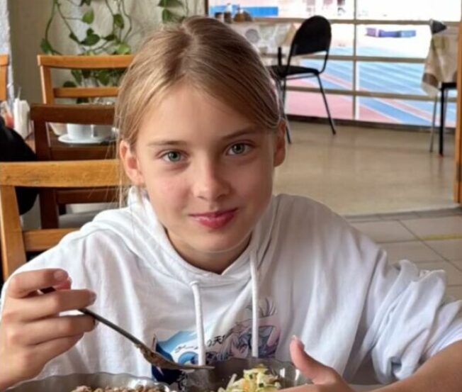 «Я Оля!»: как Ольга Арнтгольц, выйдя замуж тайно, стала многодетной матерью и почему рассталась с мужем-красавцем