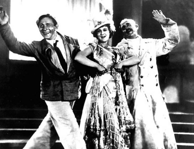 «Веселые ребята» / Московский кинокомбинат[