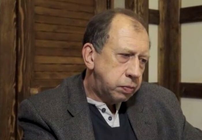 Владимир Успенский — сын Евгении Ханаевой, простивший мать спустя годы.