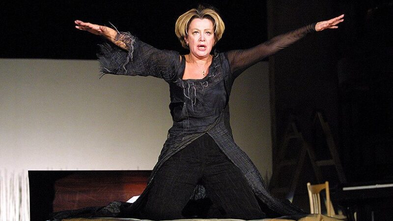 Разбитое сердце и триумф материнства: цена славы Неёловой