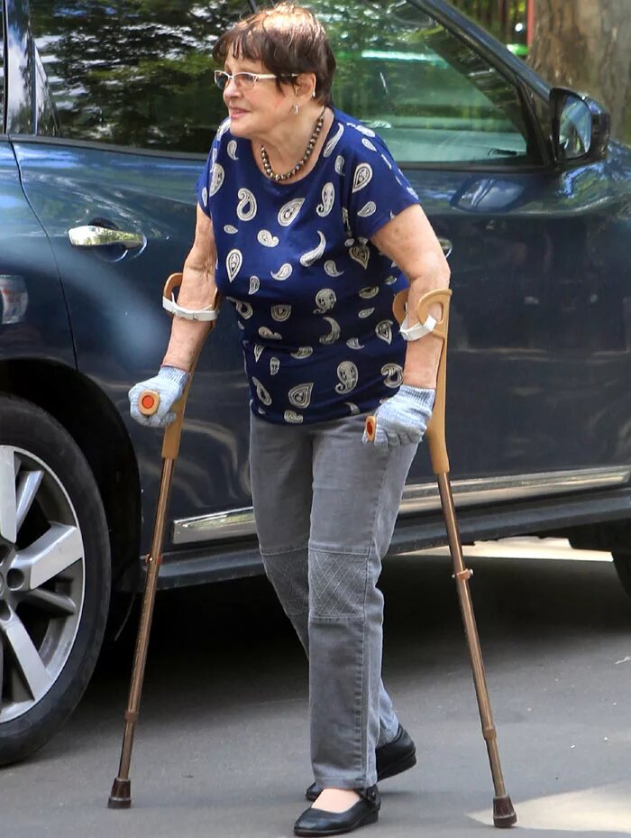 «Мне 91, а друзей осталось трое»: одиночество Натальи Фатеевой, чья пенсия в 36 тысяч рублей шокировала россиян