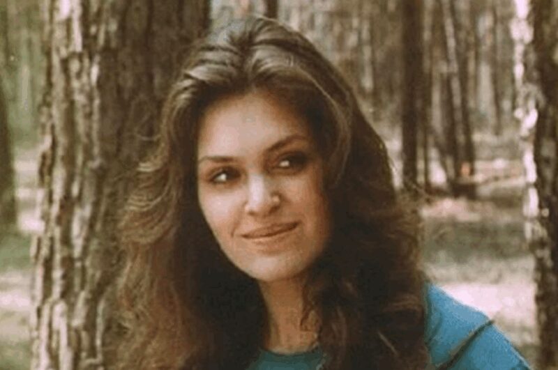 Марина Могилевская в молодые годы, только начинающая свой путь в кино.